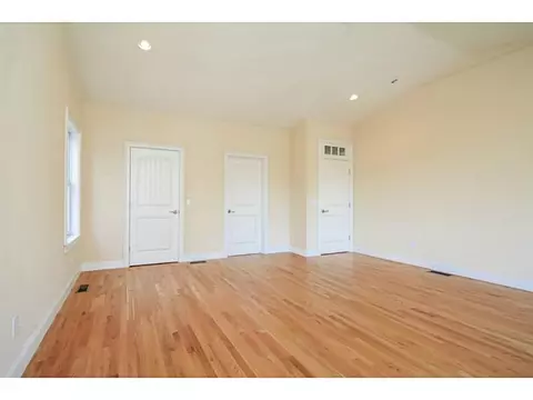 1153 Buttonwoods Ave, Warwick, RI 02886 photo 14