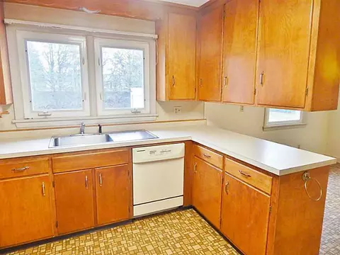 41 Hubbard St, Westerly, RI 02891 photo 9