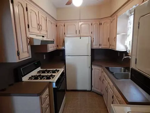 749 Grove St, Woonsocket, RI 02895 photo 10