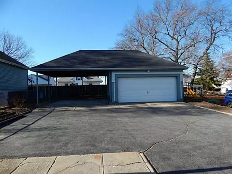 749 Grove St, Woonsocket, RI 02895 photo 4