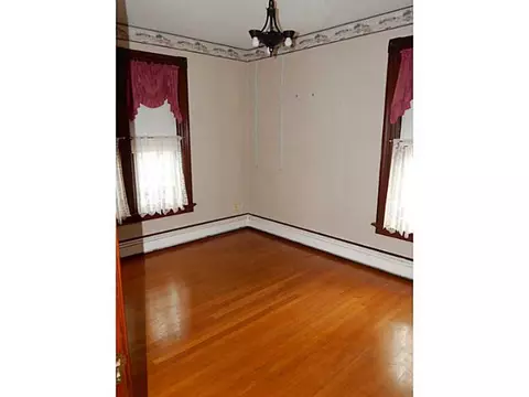 377 Gaskill St, Woonsocket, RI 02895 photo 16