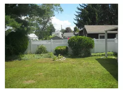 6 Highview Ave, Warren, RI 02885 photo 10