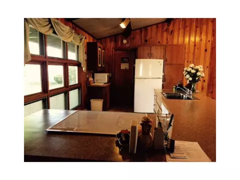 6 Highview Ave, Warren, RI 02885 photo 2
