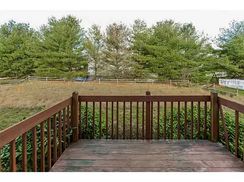 17 Ashbrook Dr, Cranston, RI 02921 photo 8
