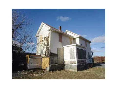 246 Olo St, Woonsocket, RI 02895 photo 5