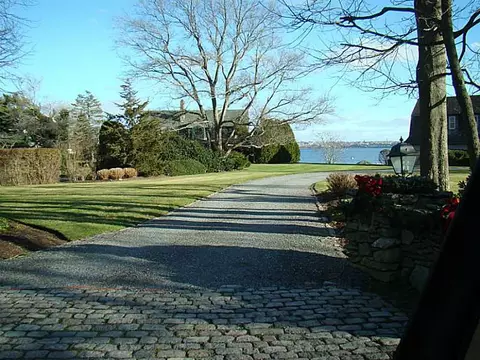13 Stonegate Dr, Warren, RI 02885 photo 6