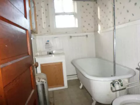 29 Watson St, Woonsocket, RI 02895 photo 10