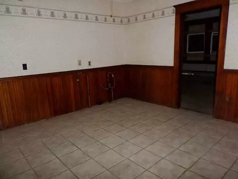 29 Watson St, Woonsocket, RI 02895 photo 3