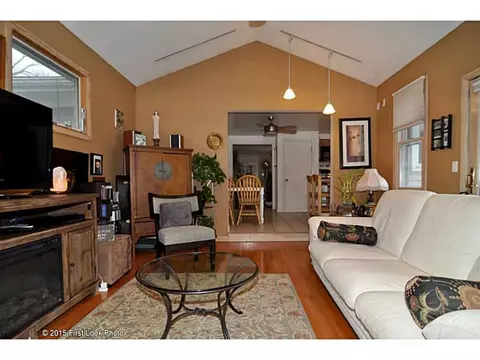 129 Tanner Ave, Warwick, RI 02886 photo 7