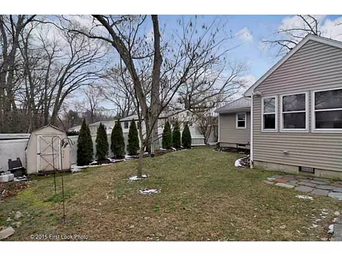 129 Tanner Ave, Warwick, RI 02886 photo 21