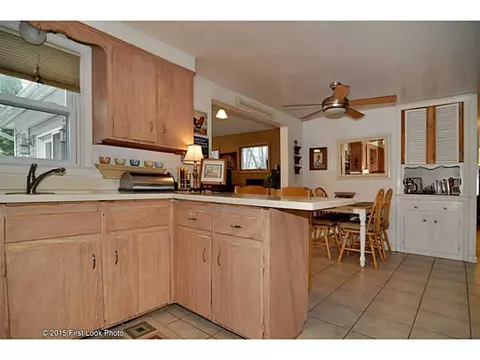 129 Tanner Ave, Warwick, RI 02886 photo 5