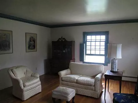 2 Porter Rd, Middletown, RI 02842 photo 5