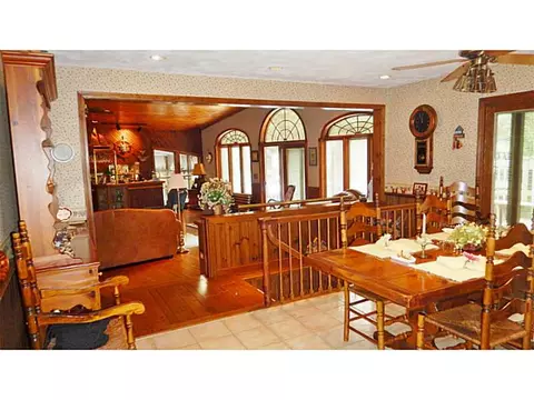 55 Fishs Ln, Warwick, RI 02886 photo 4