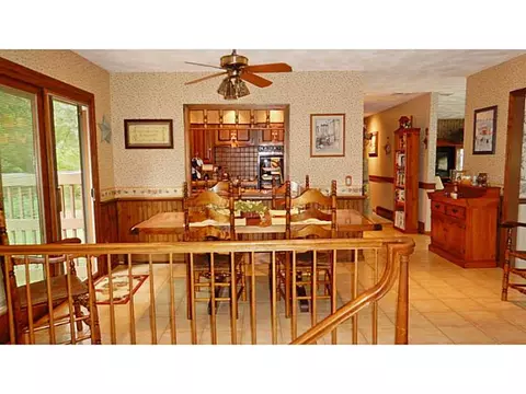 55 Fishs Ln, Warwick, RI 02886 photo 5