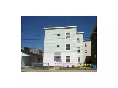 562 Privilege St, Woonsocket, RI 02895 photo 3