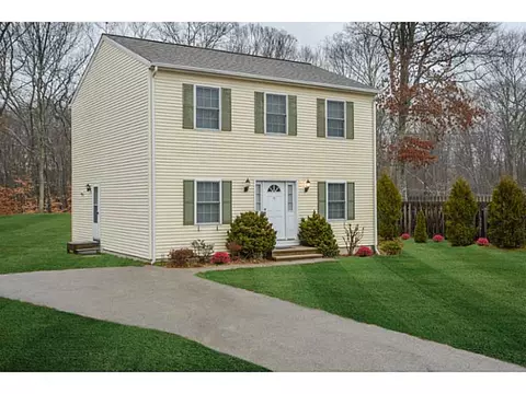 6 Voltage St, Westerly, RI 02891 photo 1