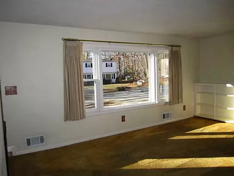 14 Tomahawk Ct, Warwick, RI 02886 photo 6