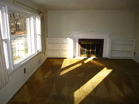 14 Tomahawk Ct, Warwick, RI 02886 photo 5