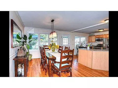 33 Tanner Ave, Warwick, RI 02886 photo 4