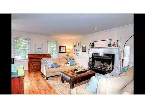 33 Tanner Ave, Warwick, RI 02886 photo 6