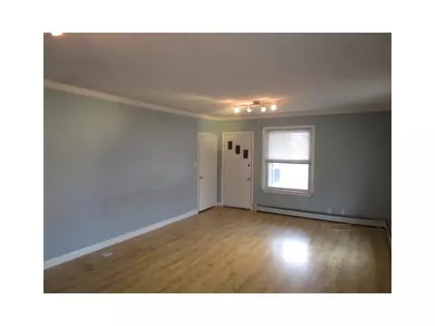 35 Manila Ave, Woonsocket, RI 02895 photo 3