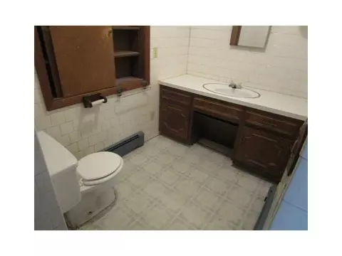 35 Manila Ave, Woonsocket, RI 02895 photo 7