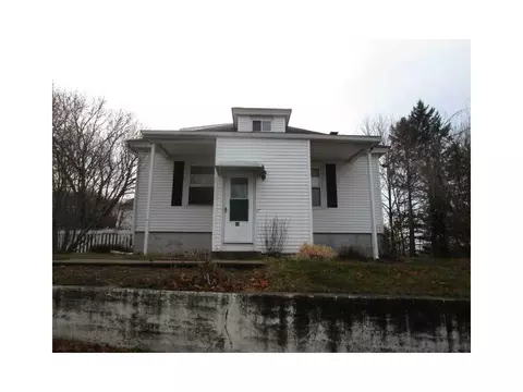 35 Manila Ave, Woonsocket, RI 02895 photo 1