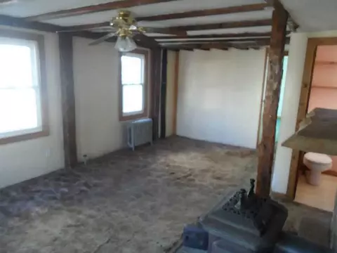 432 Providence St, Woonsocket, RI 02895 photo 4
