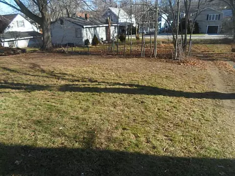 432 Providence St, Woonsocket, RI 02895 photo 12