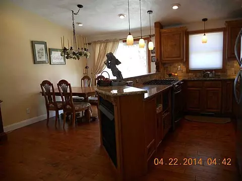 39 Robins Way, Warwick, RI 02888 photo 16