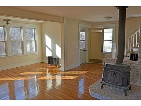 18 Camp St, Warwick, RI 02889 photo 7