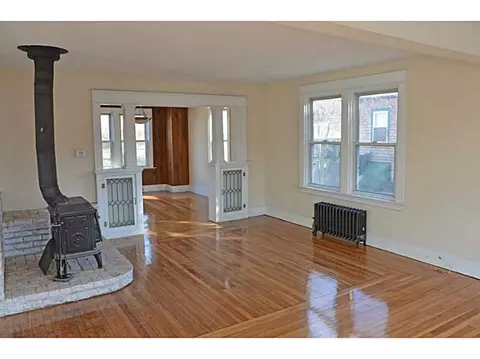 18 Camp St, Warwick, RI 02889 photo 8