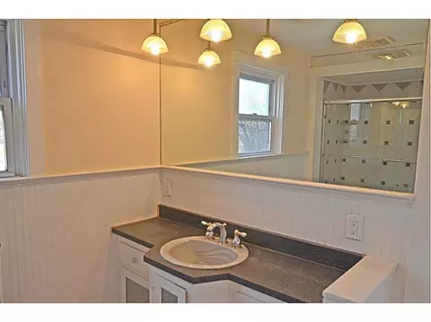 18 Camp St, Warwick, RI 02889 photo 18