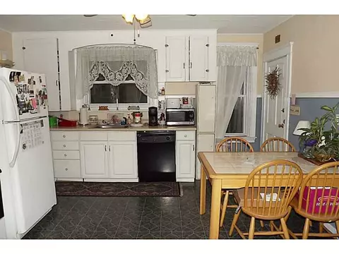 44 Hamilton St, Woonsocket, RI 02895 photo 14