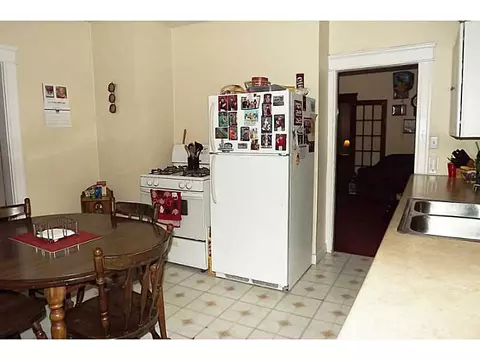 44 Hamilton St, Woonsocket, RI 02895 photo 3