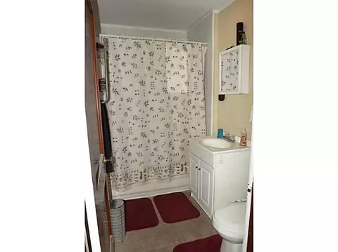 44 Hamilton St, Woonsocket, RI 02895 photo 13