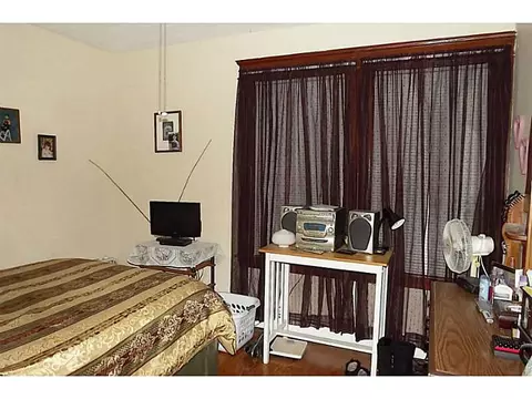 44 Hamilton St, Woonsocket, RI 02895 photo 9