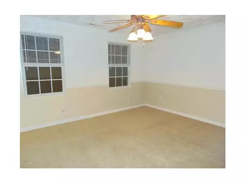 16 West St, Warwick, RI 02886 photo 15