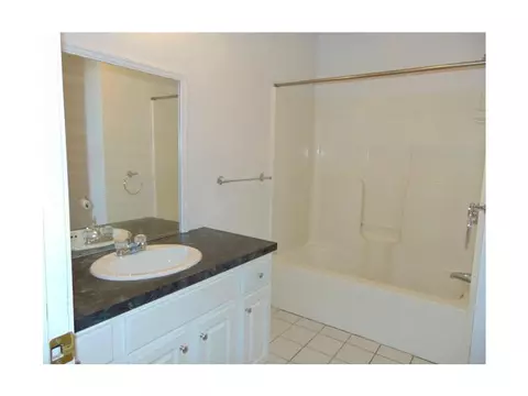 16 West St, Warwick, RI 02886 photo 12