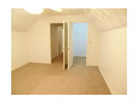 16 West St, Warwick, RI 02886 photo 17