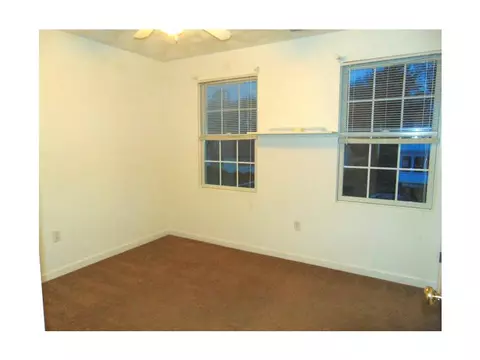 16 West St, Warwick, RI 02886 photo 13