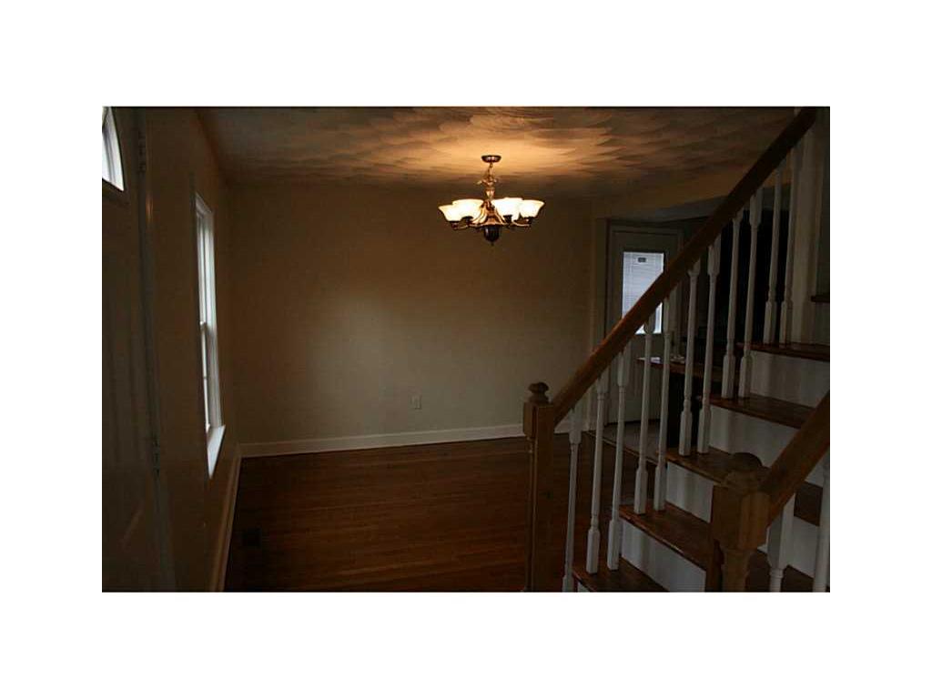 38 Deacon Ave, Warwick, RI 02886 photo 4
