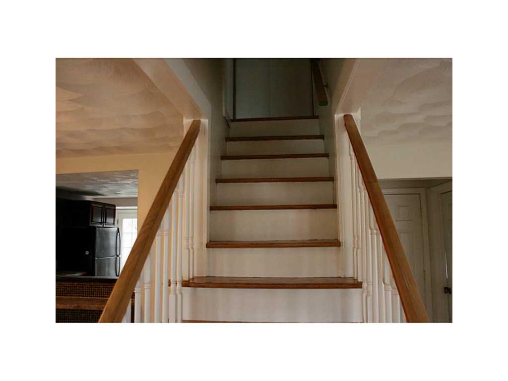 38 Deacon Ave, Warwick, RI 02886 photo 5