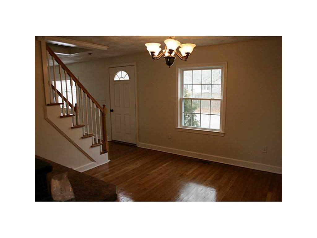 38 Deacon Ave, Warwick, RI 02886 photo 9