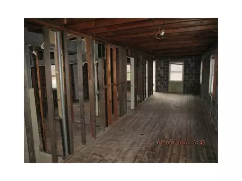 310 Inez Ave, Warwick, RI 02886 photo 11