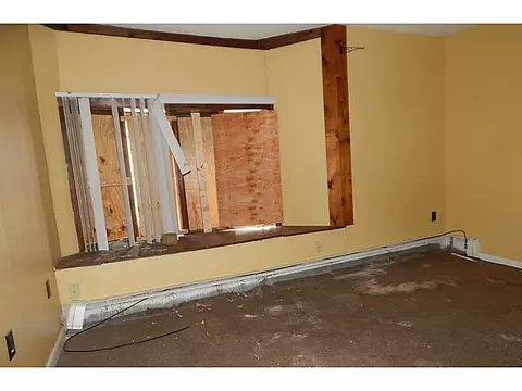 9 Wilson Ave, Woonsocket, RI 02895 photo 8