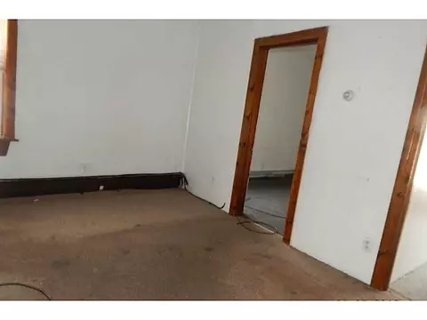 9 Wilson Ave, Woonsocket, RI 02895 photo 4