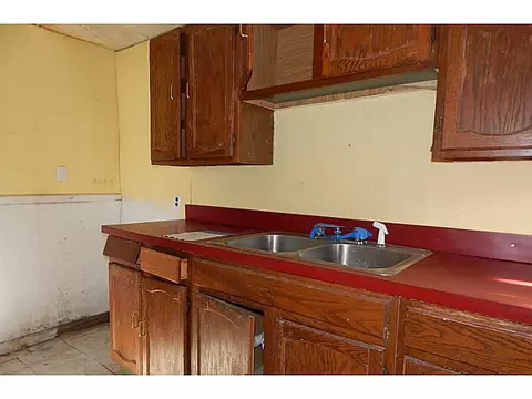 9 Wilson Ave, Woonsocket, RI 02895 photo 9