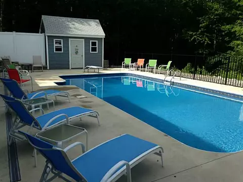 590 Maureen Cir, Mapleville, RI 02839 photo 5