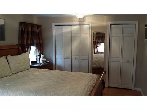 590 Maureen Cir, Mapleville, RI 02839 photo 18